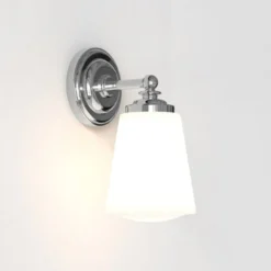 Anton vegglampe for baderom IP44