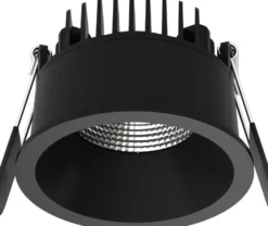 Aria D75 lavtbyggende downlight 7W 2700K IP44 m/flicker free dimbar driver - Svart