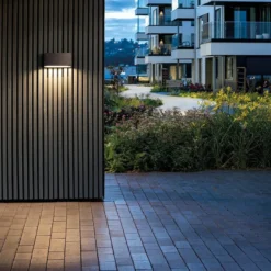 Arlon vegglampe utendørs 10W 2700 Kelvin IK10 IP65 - Dimbar