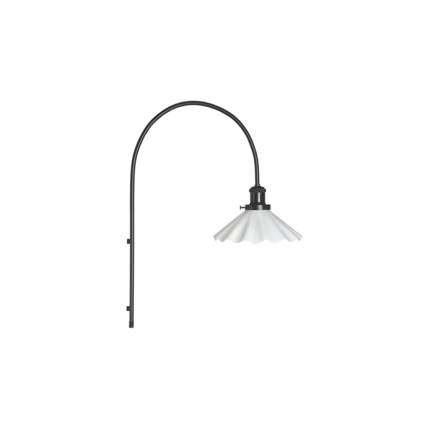 August vegglampe - Hvit med plisse mønster