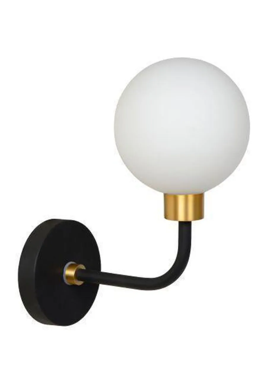 Berend vegglampe IP44 - Svart/Opal