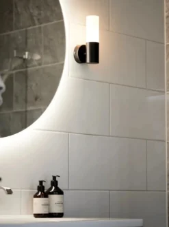Beta vegglampe IP44 - Svart