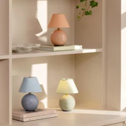Bærbar Iris 16 bordlampe