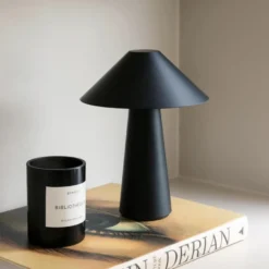 Cannes oppladbar bordlampe