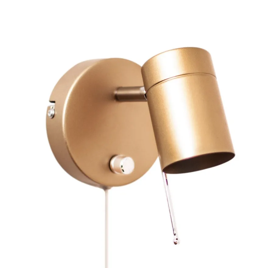 Correct vegglampe
