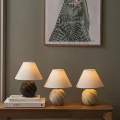 Dahlia 24 Bordlampe