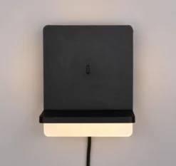 Fairfield vegglampe 9W 3000 Kelvin med USB - 3-step dim