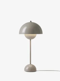 Flowerpot VP3 bordlampe