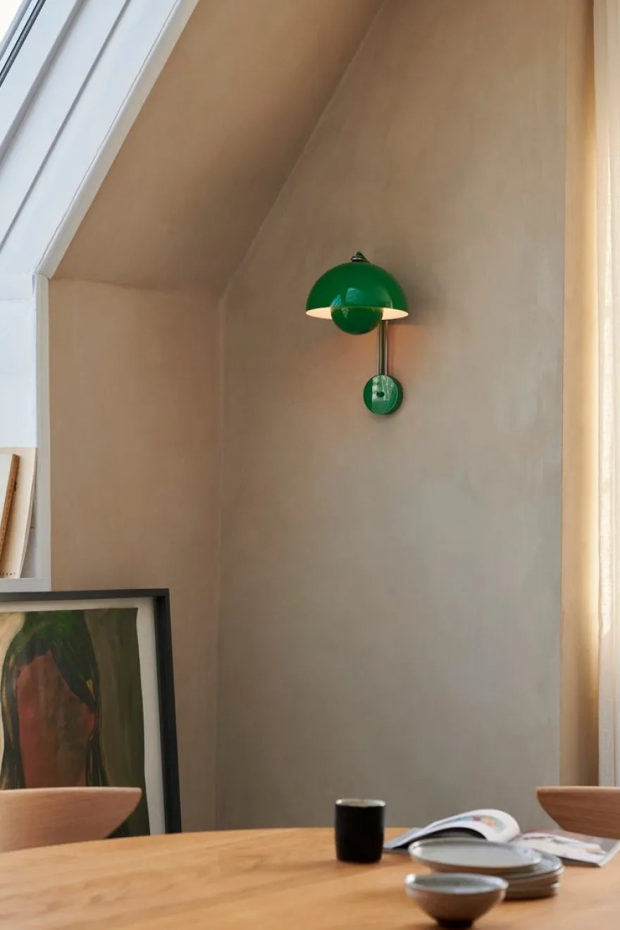 Flowerpot VP8 vegglampe