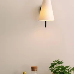 Lou vegglampe