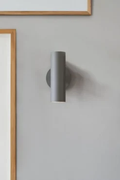 MIB 6 Vegglampe