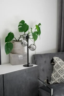 Molekyl bordlampe