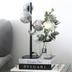 Molekyl bordlampe