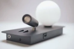 Mooni vegglampe USB - Svart