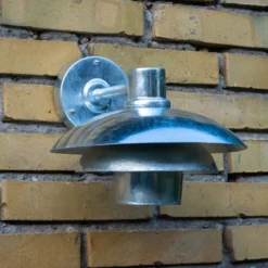 Morph D24 utendørs vegglampe IP44