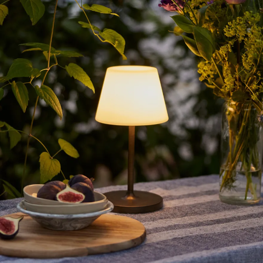 New Northern bordlampe oppladbar utendørs IP44 2W - Hvit/Antikk kobberfarget