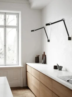 Nobu bord/vegglampe 9W LED dimbar - Svart