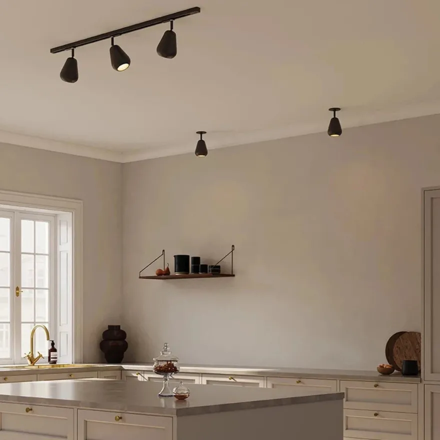 Nuura Anoli spot innfelt