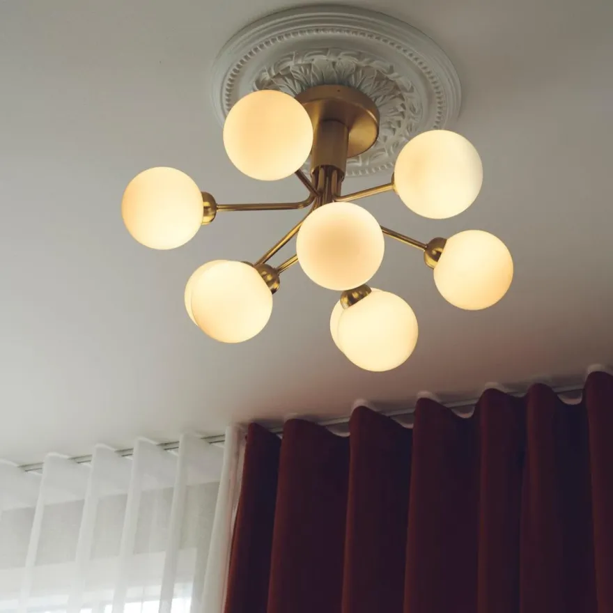 Nuura Apiales 9 taklampe messing/opal