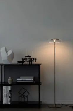 Nuura Blossi gulvlampe Nordic Gold