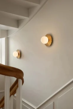 Nuura Liila Muuse vegglampe/taklampe - small - nordic gold / opal
