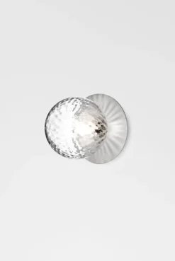 Nuura Liila 1 vegglampe/taklampe - medium - light silver / optikk