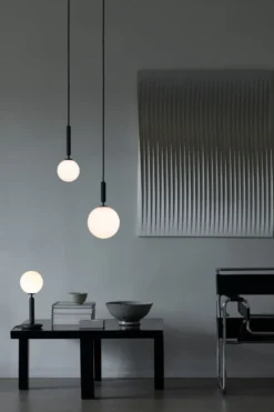 Nuura Miira 1 large svart / opal