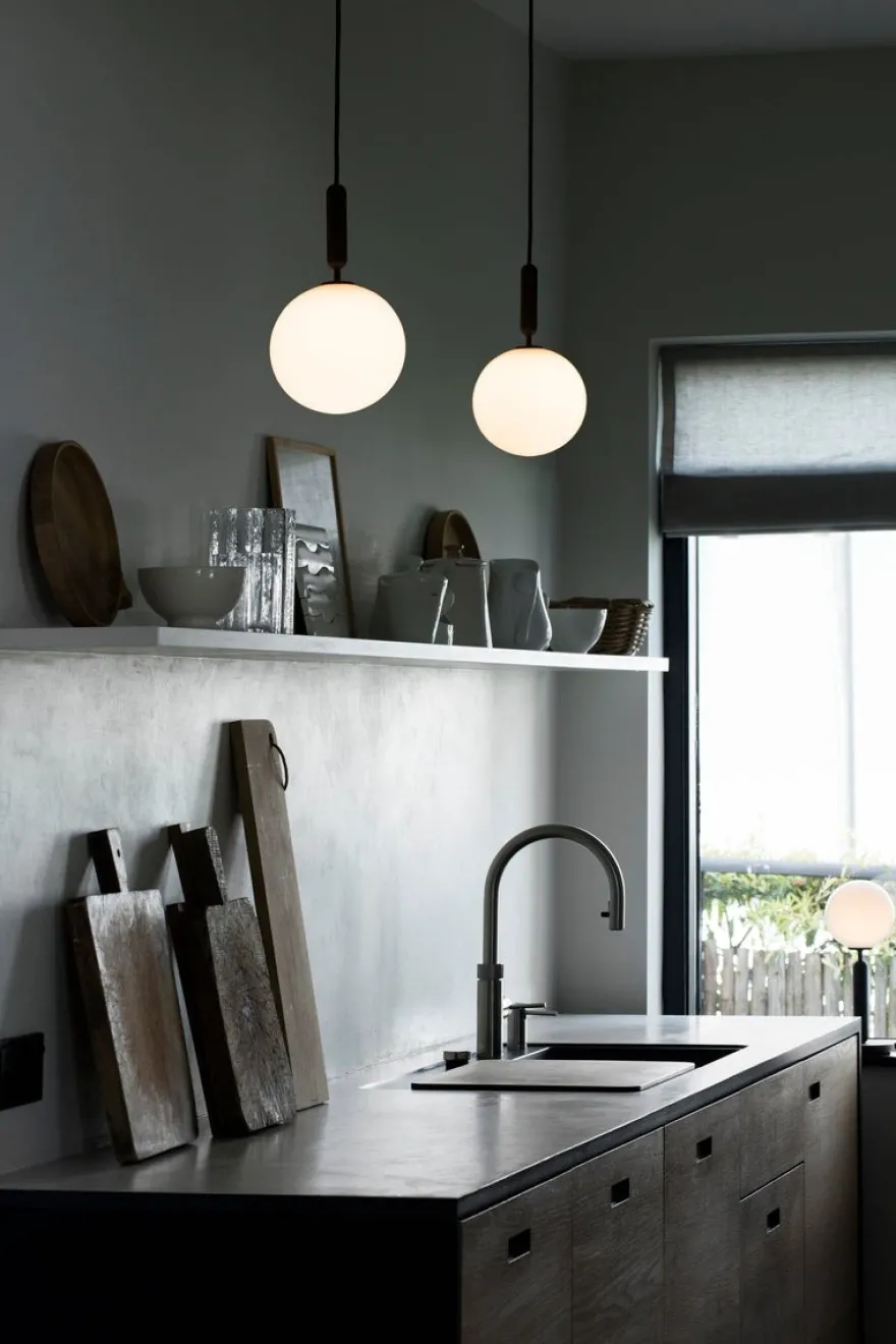 Nuura Miira 1 large svart / opal