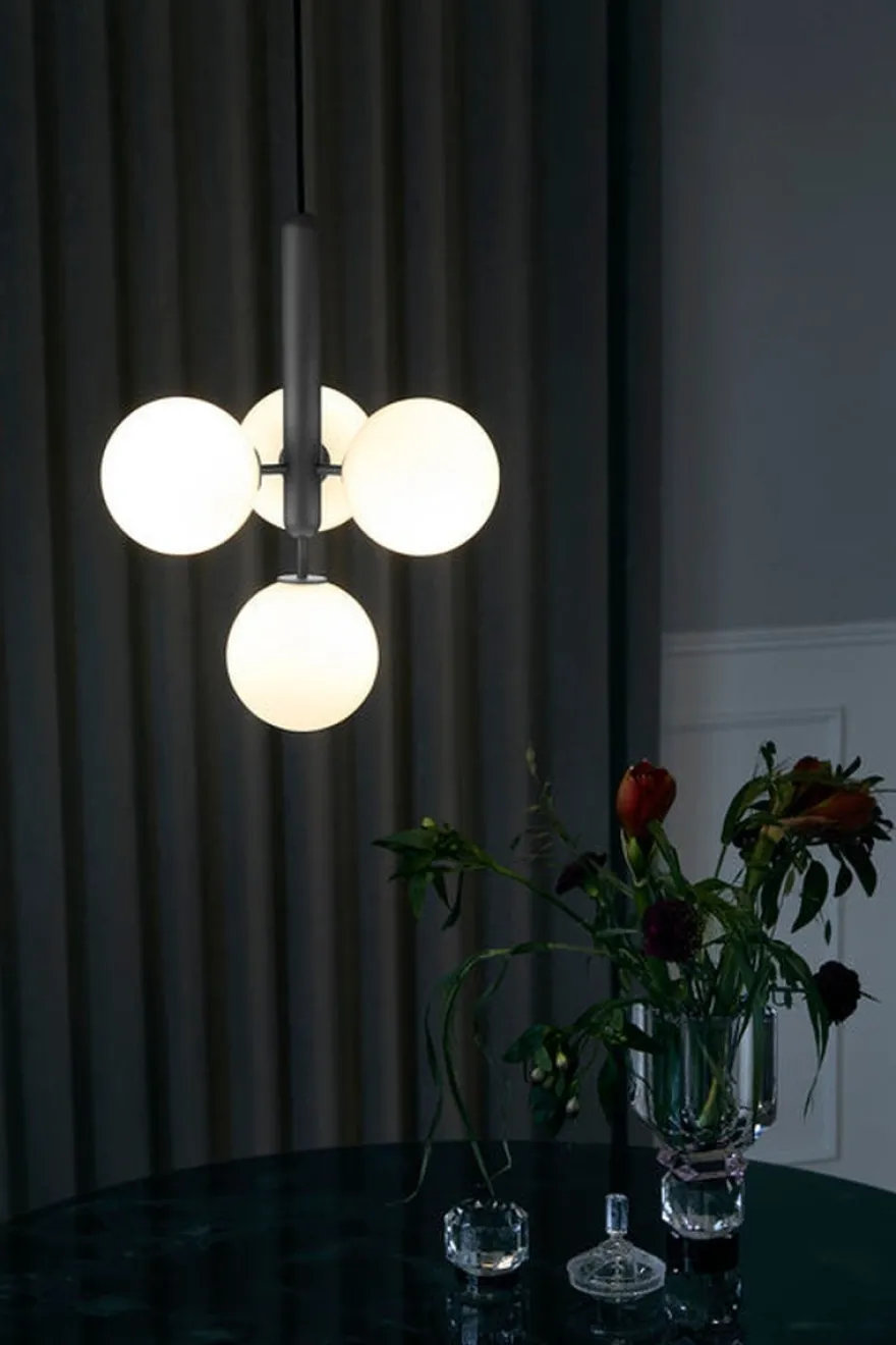 Nuura Miira 4 svart/opal