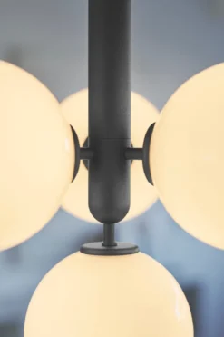 Nuura Miira 4 svart/opal