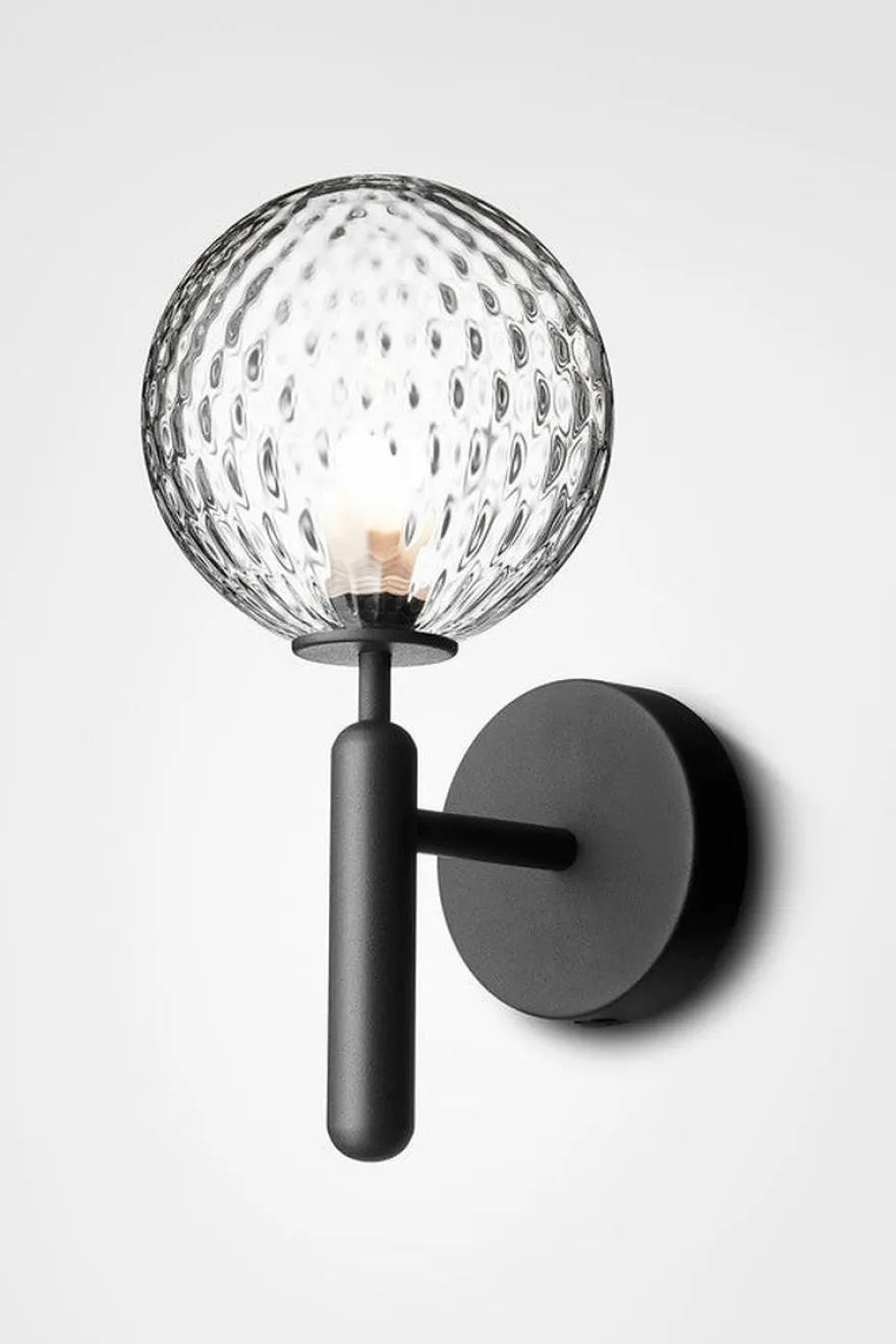 Nuura Miira vegglampe svart / optikk