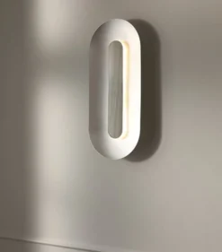 Nuura Sasi Large vegglampe - Sølv