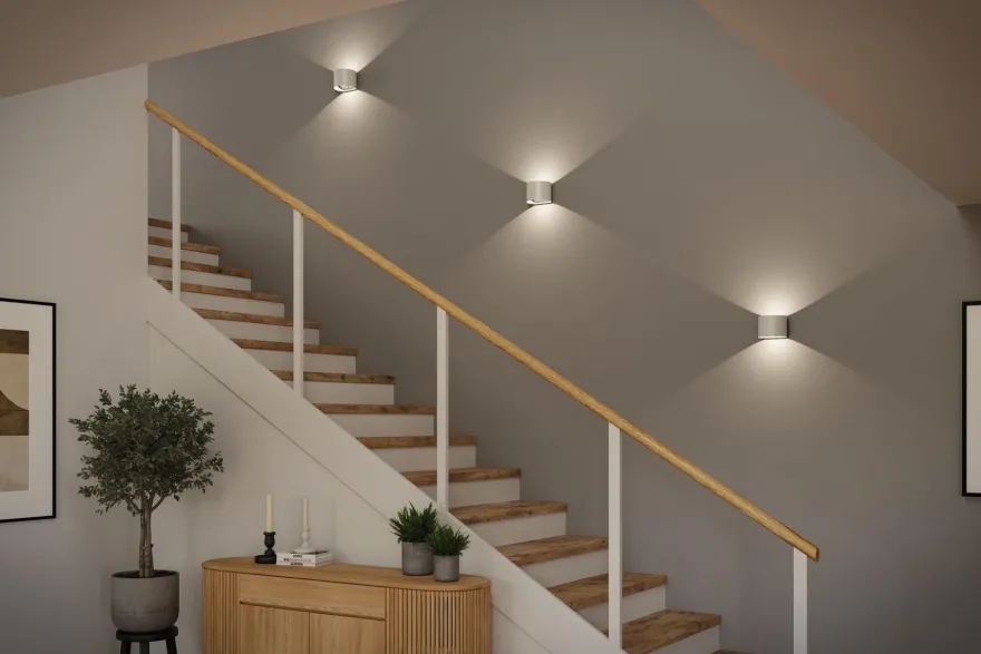 Nyara rund oppladbar vegglampe opp/ned lys med sensor