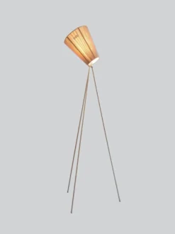 Oslo Wood gulvlampe stål med skjerm