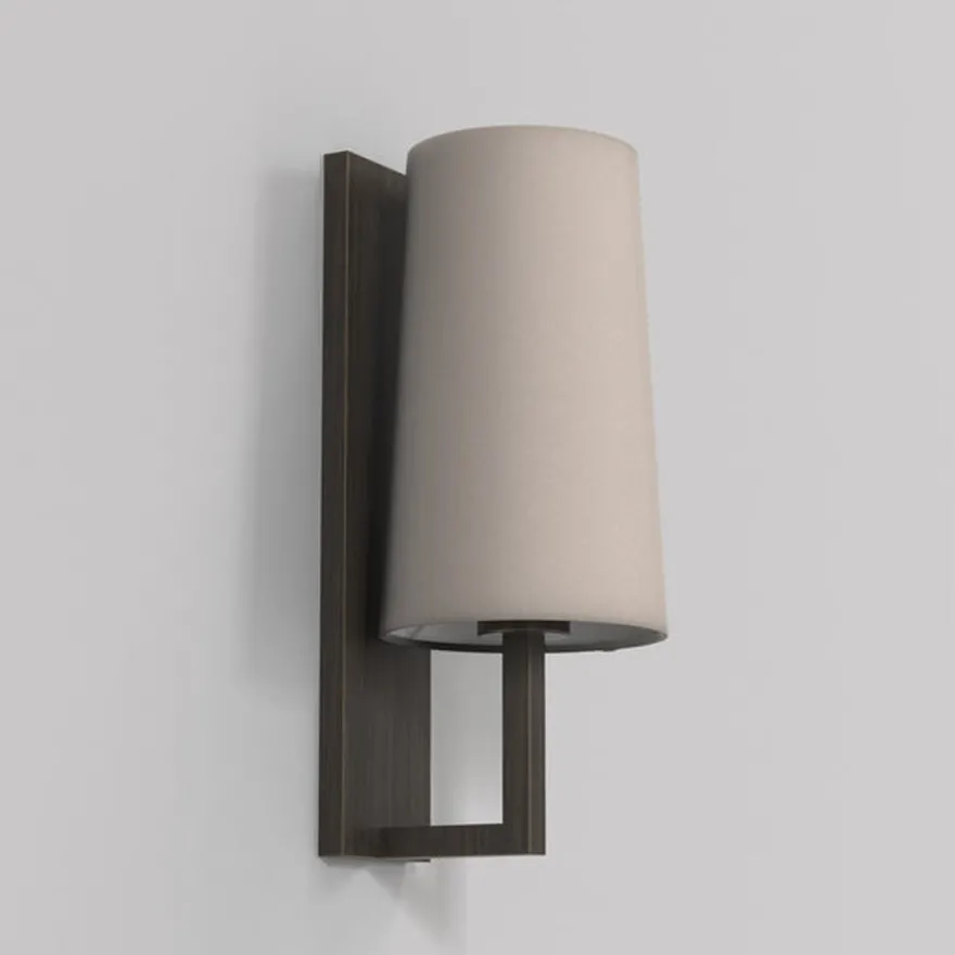 Riva 350 vegglampe med stoffskjerm