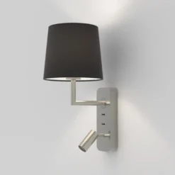 Side by Side vegglampe med skjerm