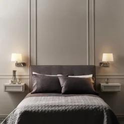 Side by Side vegglampe med skjerm