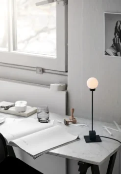 Snowball bordlampe