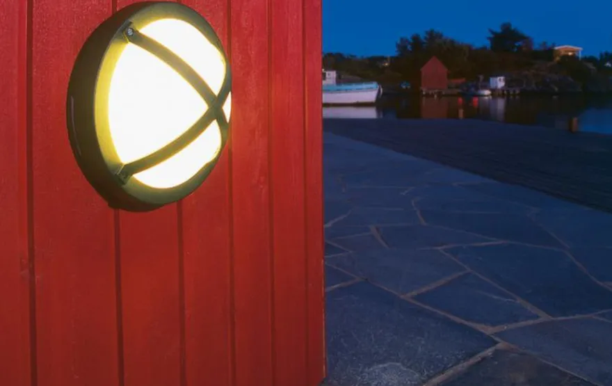 Solo vegglampe utendørs E27