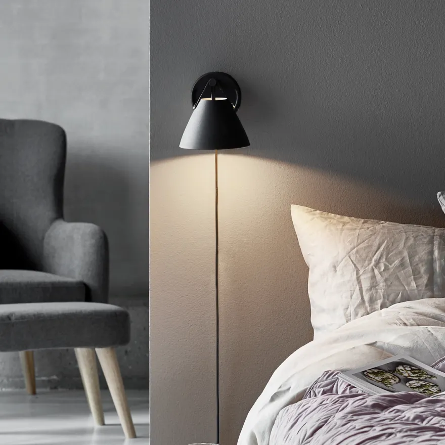 Strap vegglampe - Svart