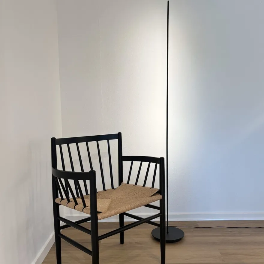 String gulvlampe 17W 3000 Kelvin