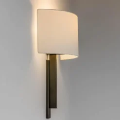Tate vegglampe m/skjerm