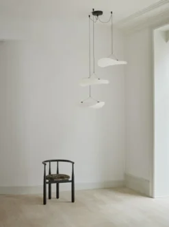 Tense chandelier