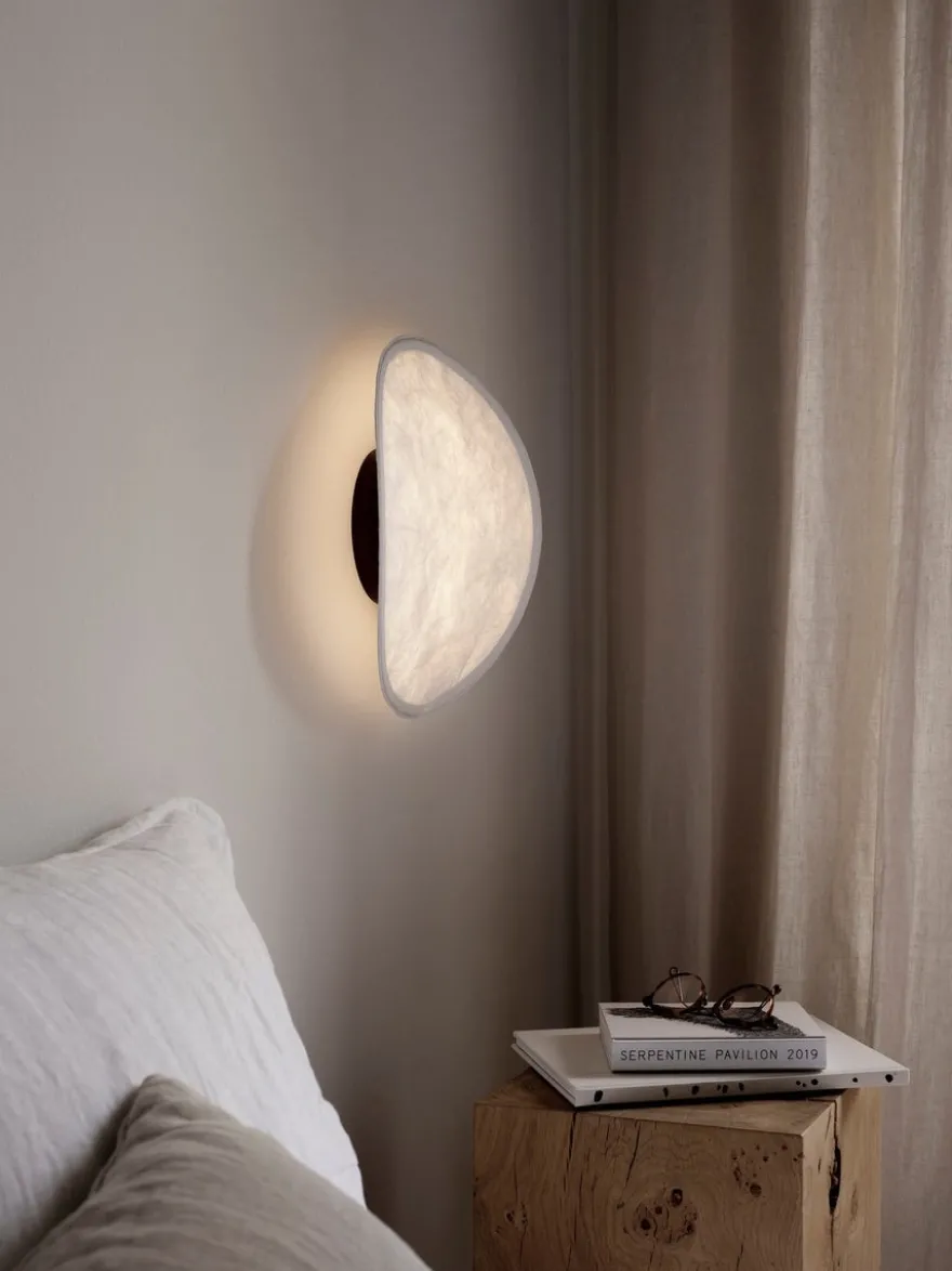 Tense Vegglampe - Sort Sokkel