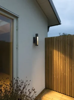Udine vegglampe utendørs 12W 3000K IP44 - Svart