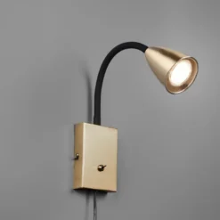 Wanda vegglampe - Messing